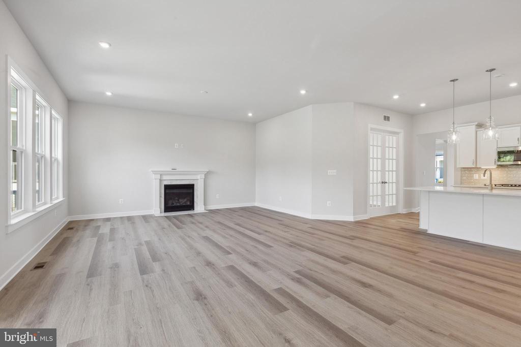 15432 SOLOMON WAY