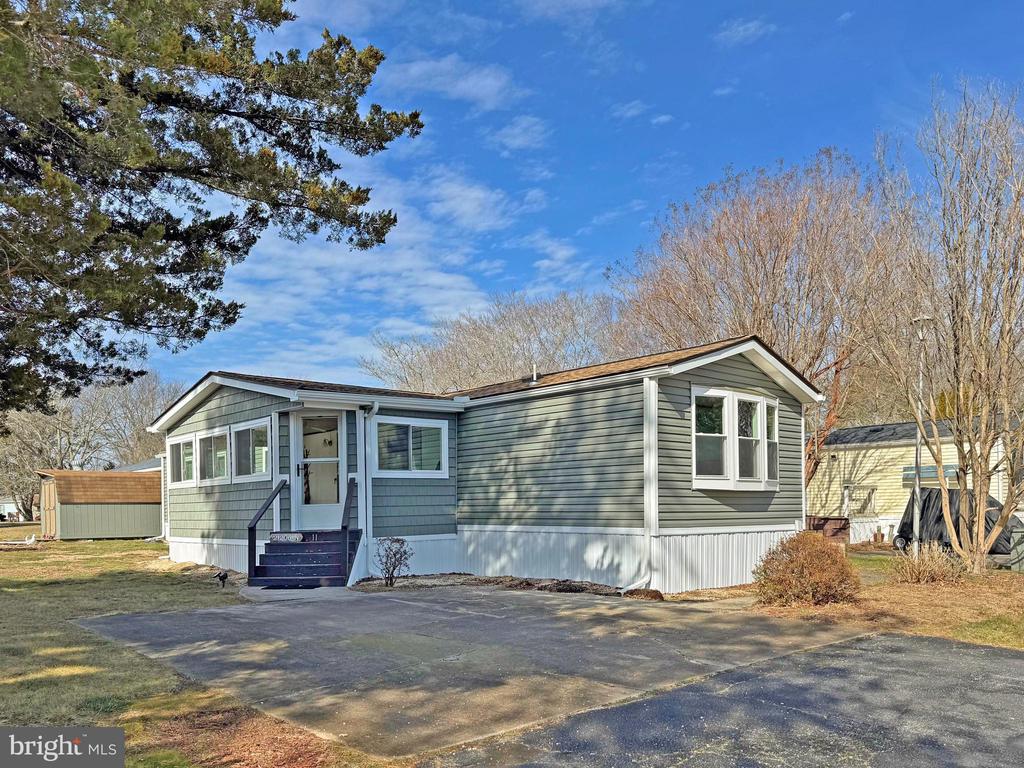 21206 N STREET N-11
