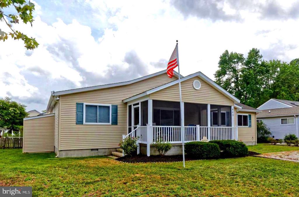 603 LAUREL COURT