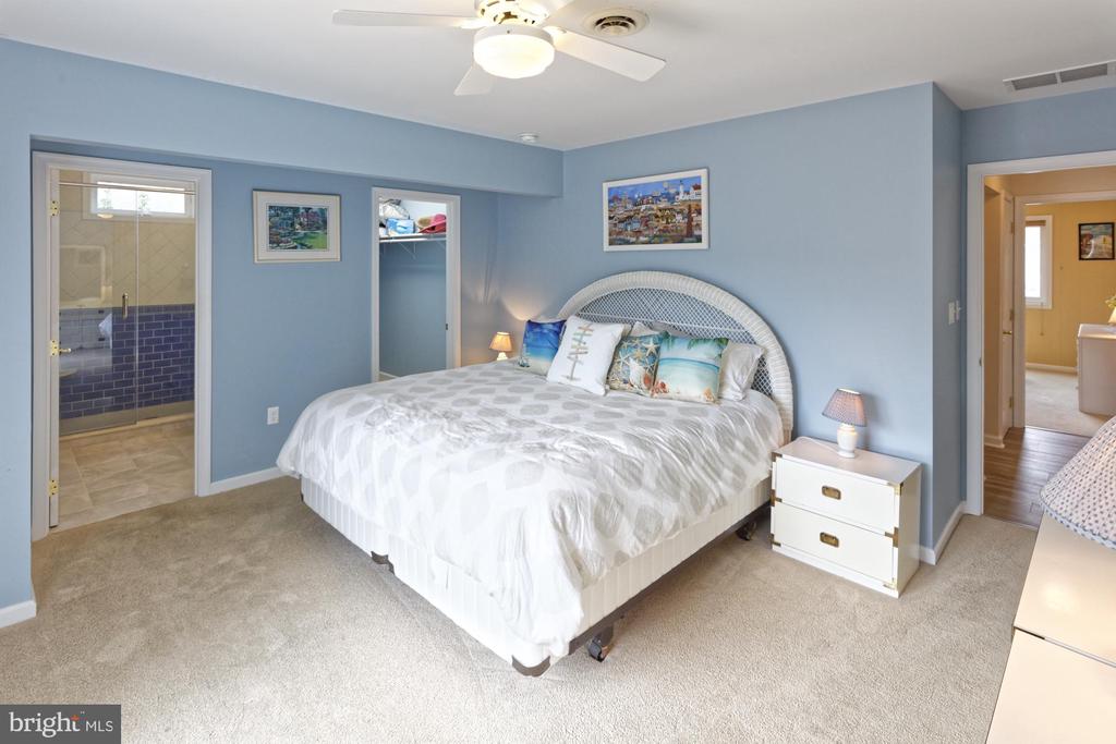 603 LAUREL COURT