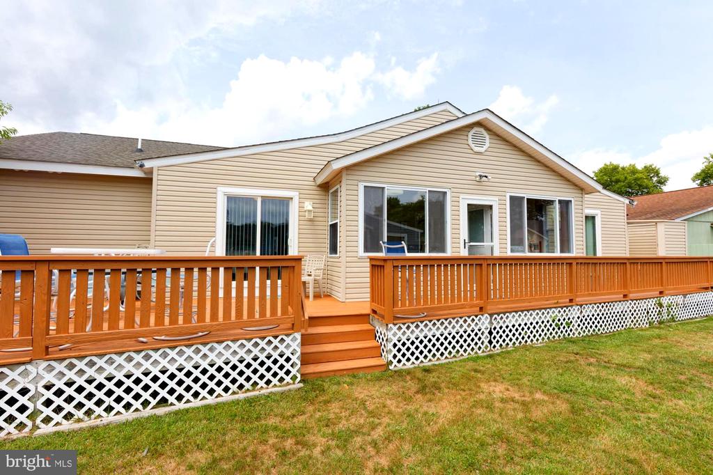 603 LAUREL COURT