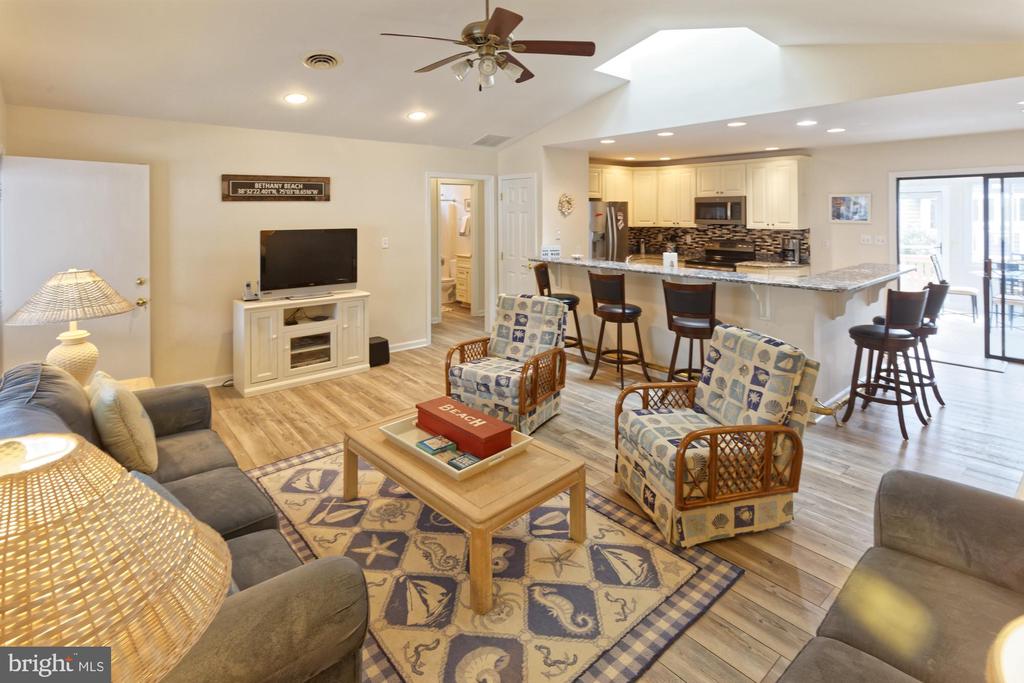 603 LAUREL COURT