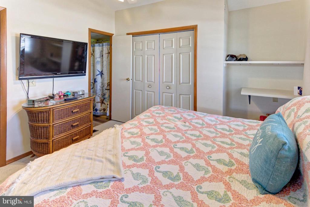 13330 CONSTITUTIONAL AVENUE