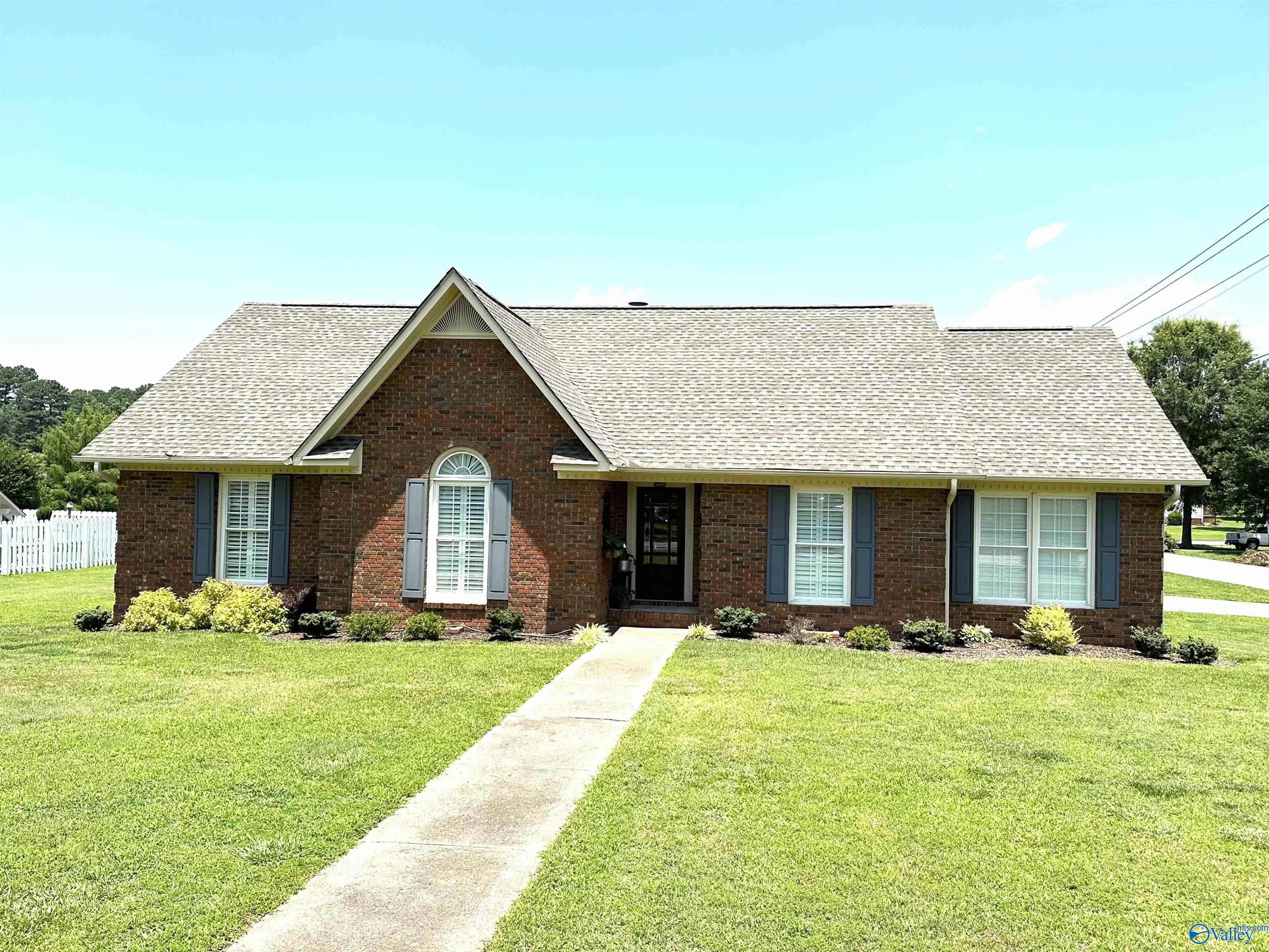 1000 Fielding Circle NW