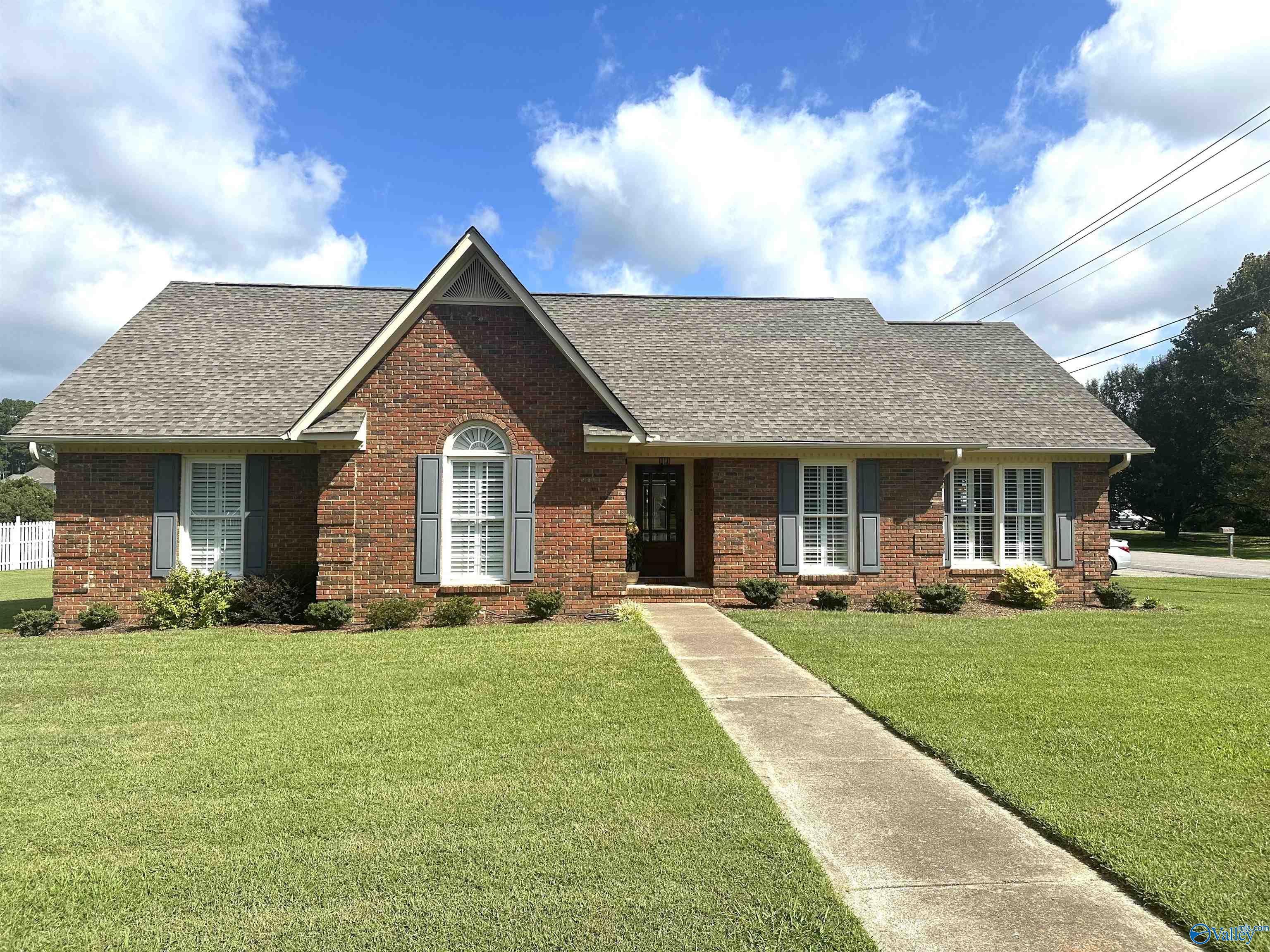 1000 Fielding Circle NW