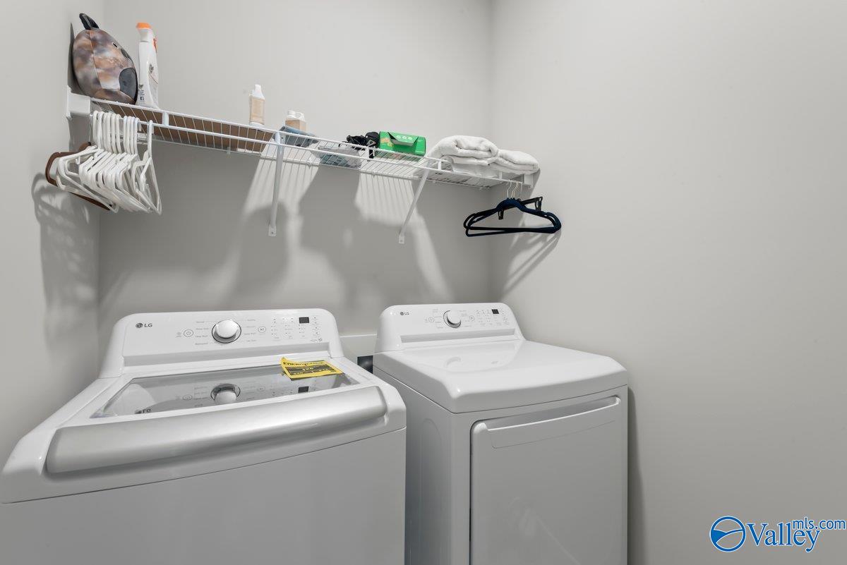 9544 Hampton Oak Drive SE