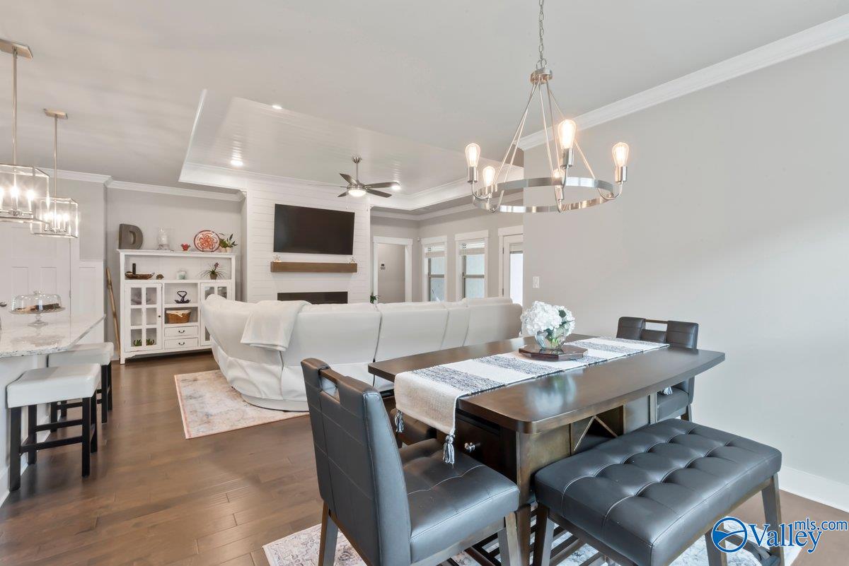 9544 Hampton Oak Drive SE