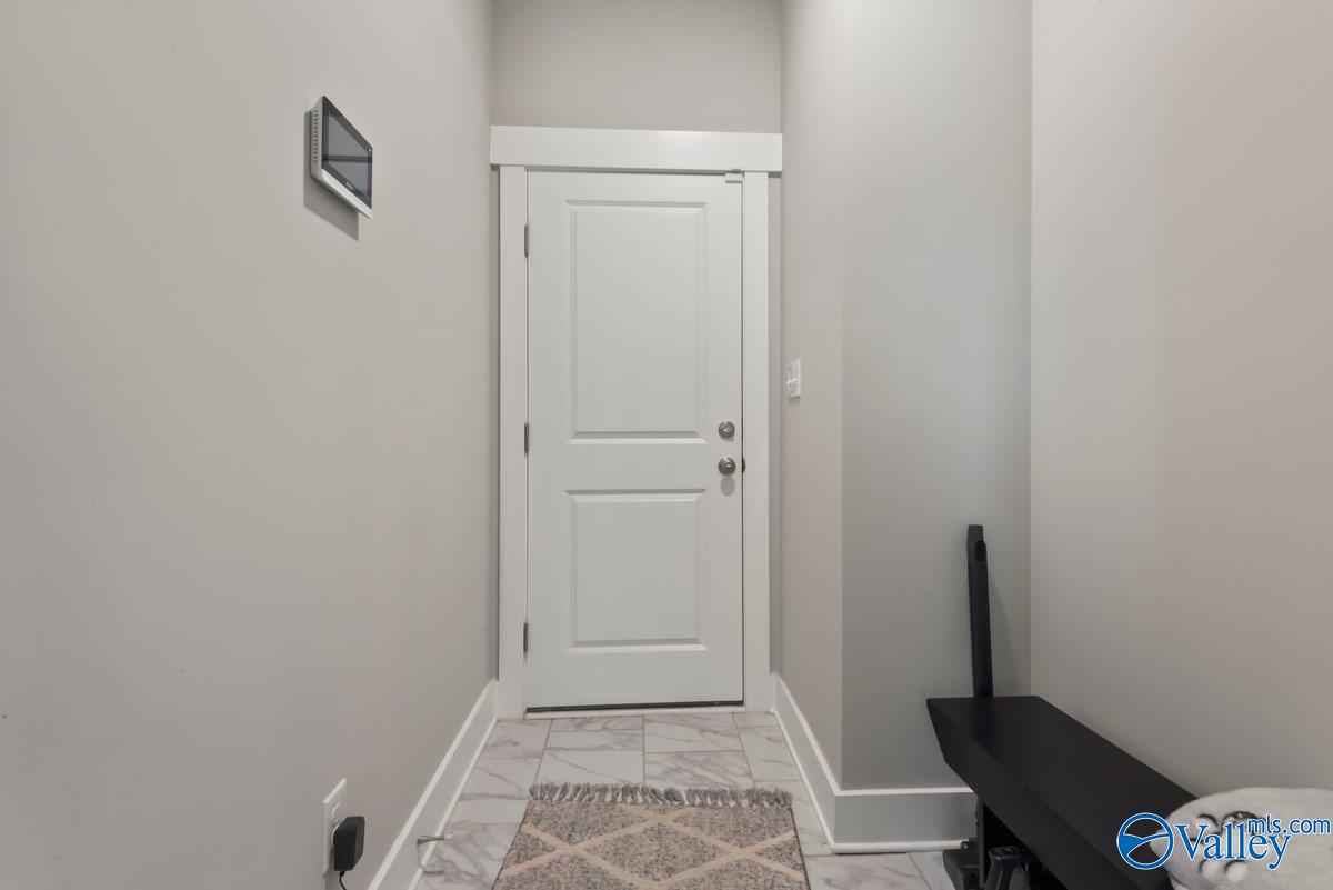 9544 Hampton Oak Drive SE