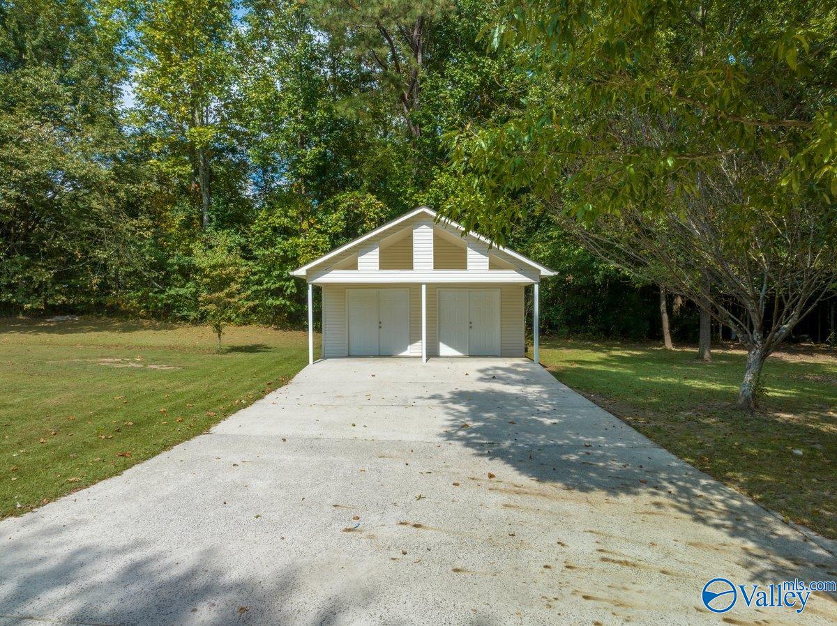 1040 Gannon Circle NW