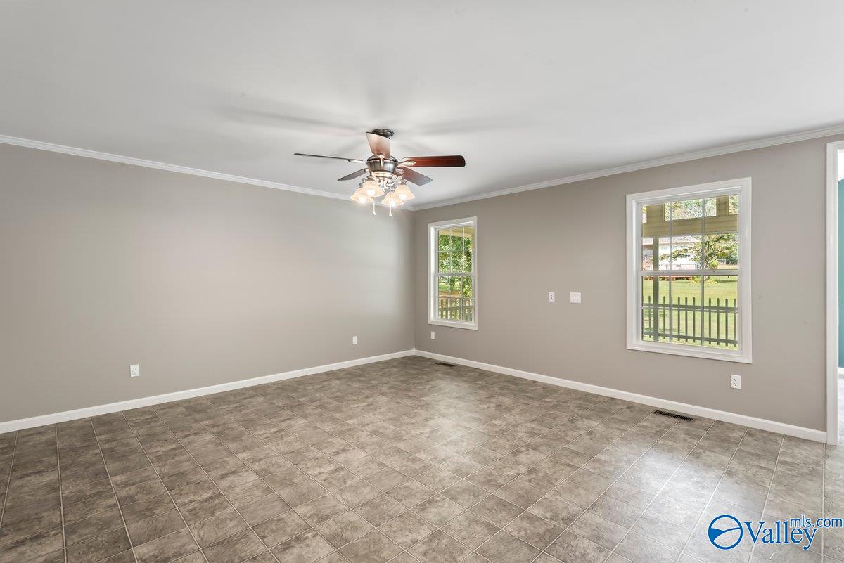 1040 Gannon Circle NW