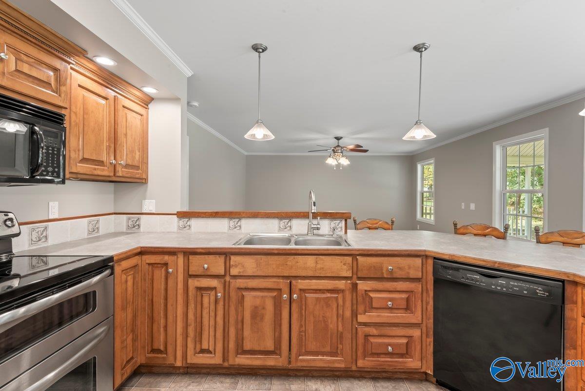 1040 Gannon Circle NW