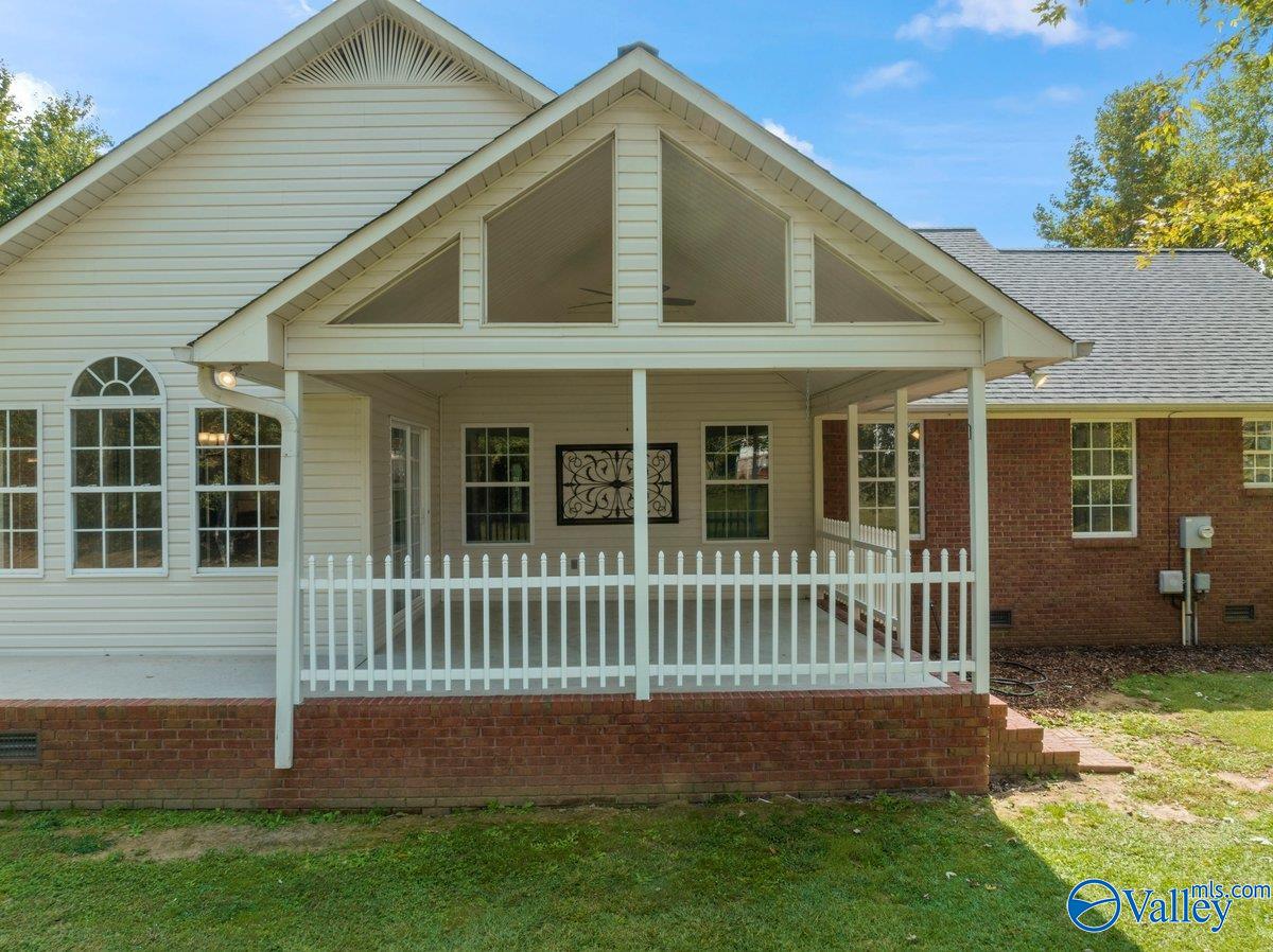 1040 Gannon Circle NW