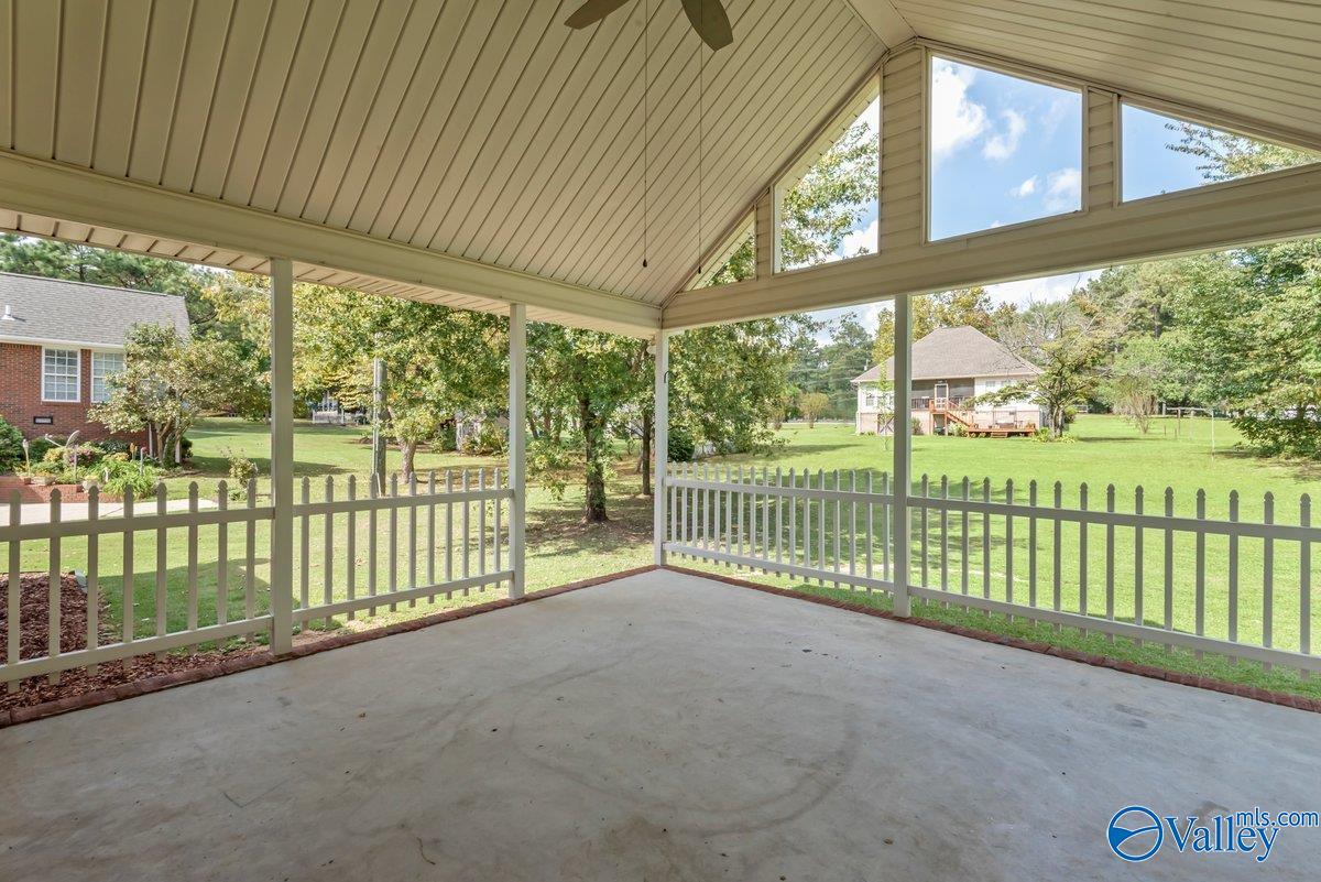 1040 Gannon Circle NW