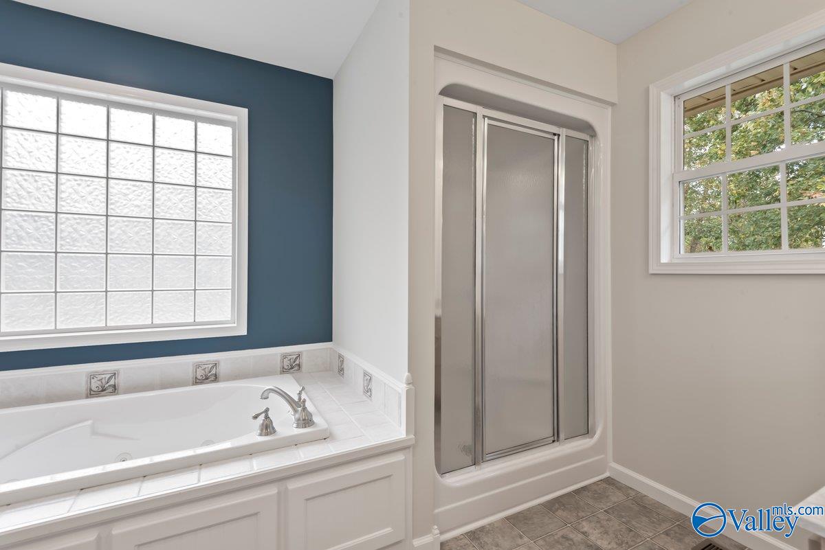 1040 Gannon Circle NW