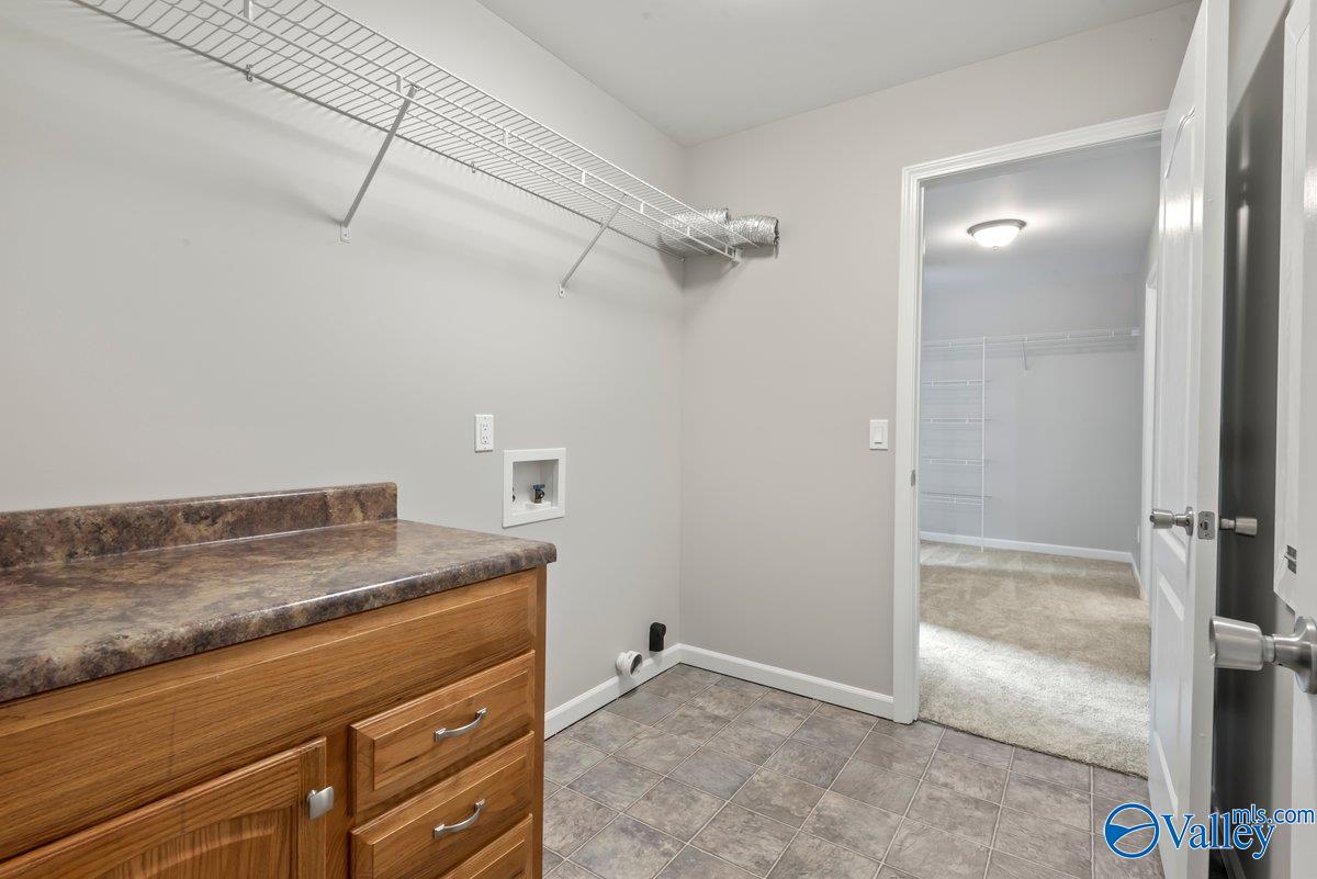 1040 Gannon Circle NW