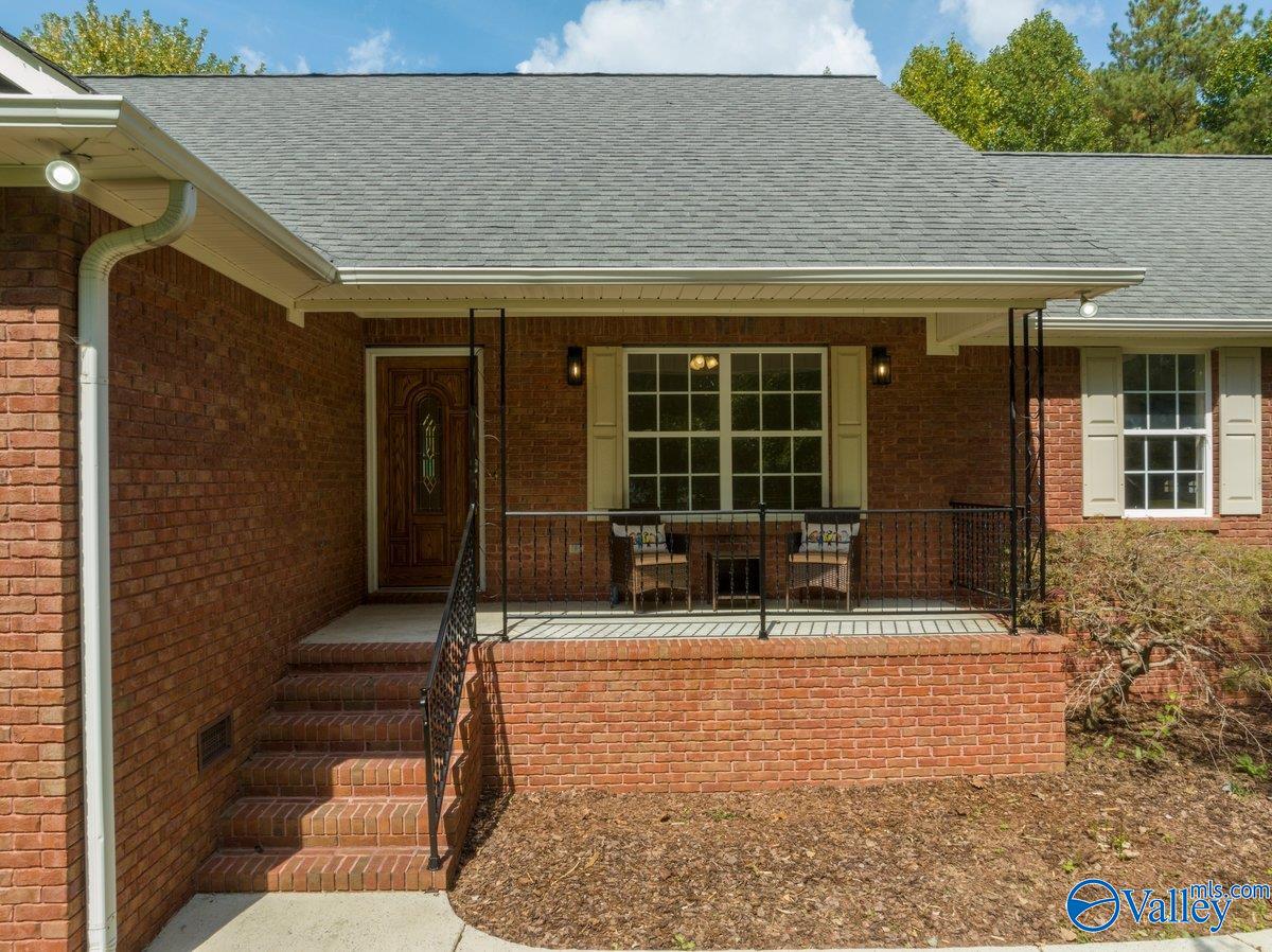 1040 Gannon Circle NW