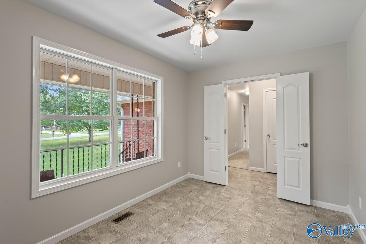 1040 Gannon Circle NW