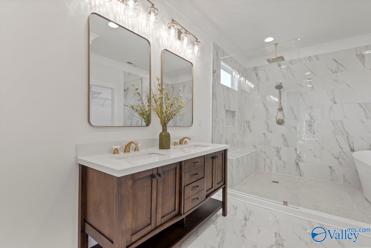 25 Bethel Crest Circle