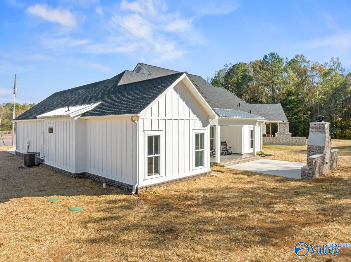 25 Bethel Crest Circle