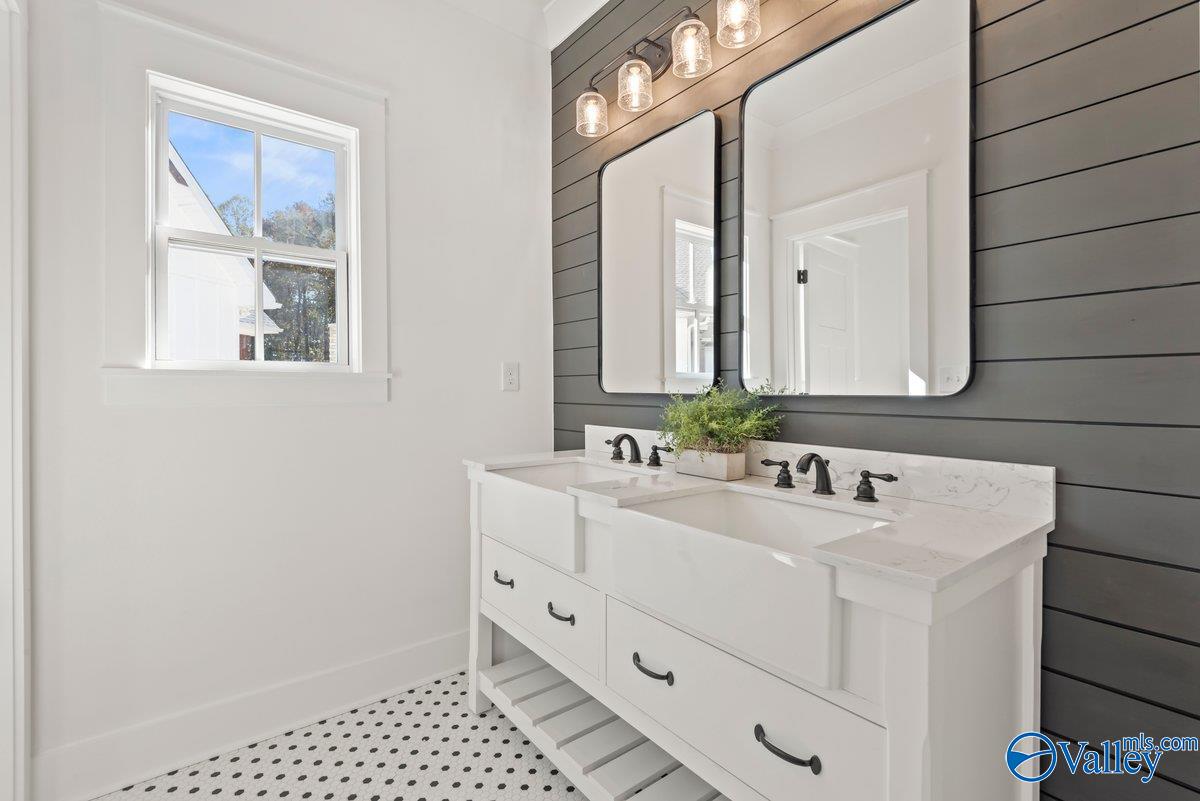 25 Bethel Crest Circle