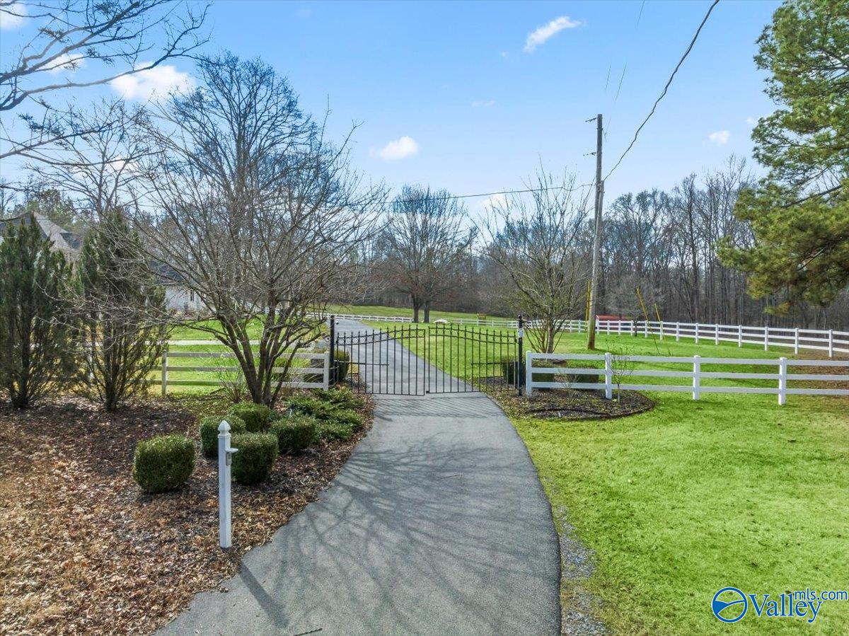 900 Springdale Road SW