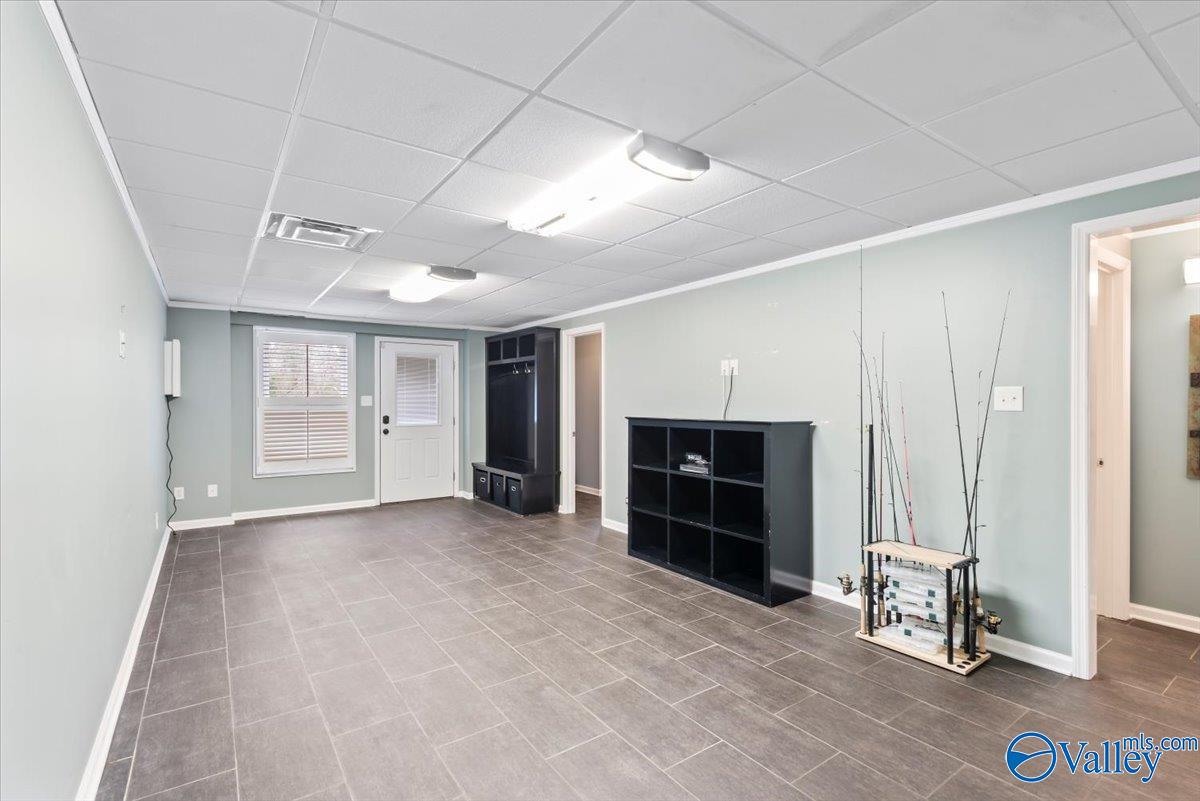 900 Springdale Road SW