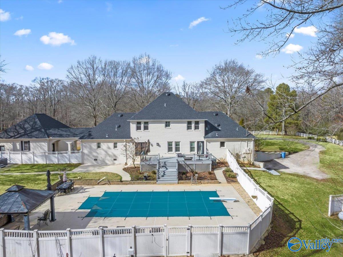 900 Springdale Road SW