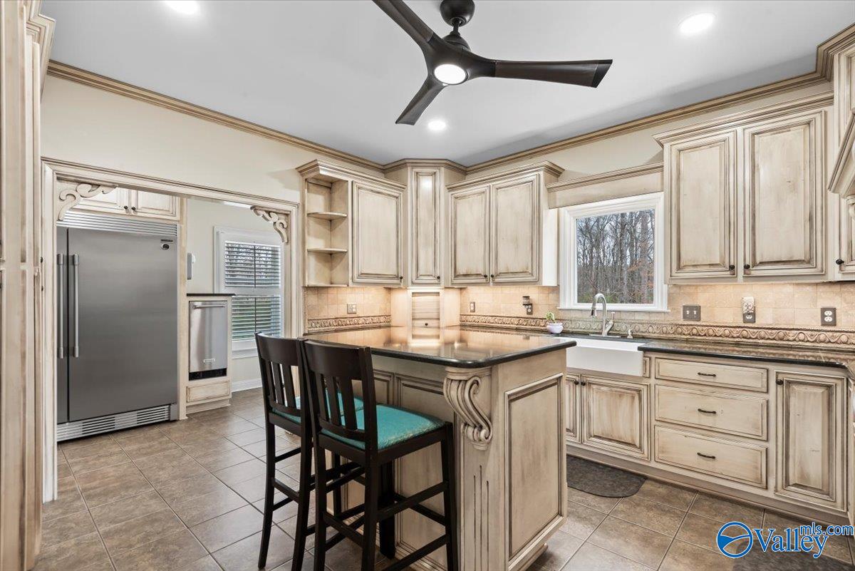 900 Springdale Road SW