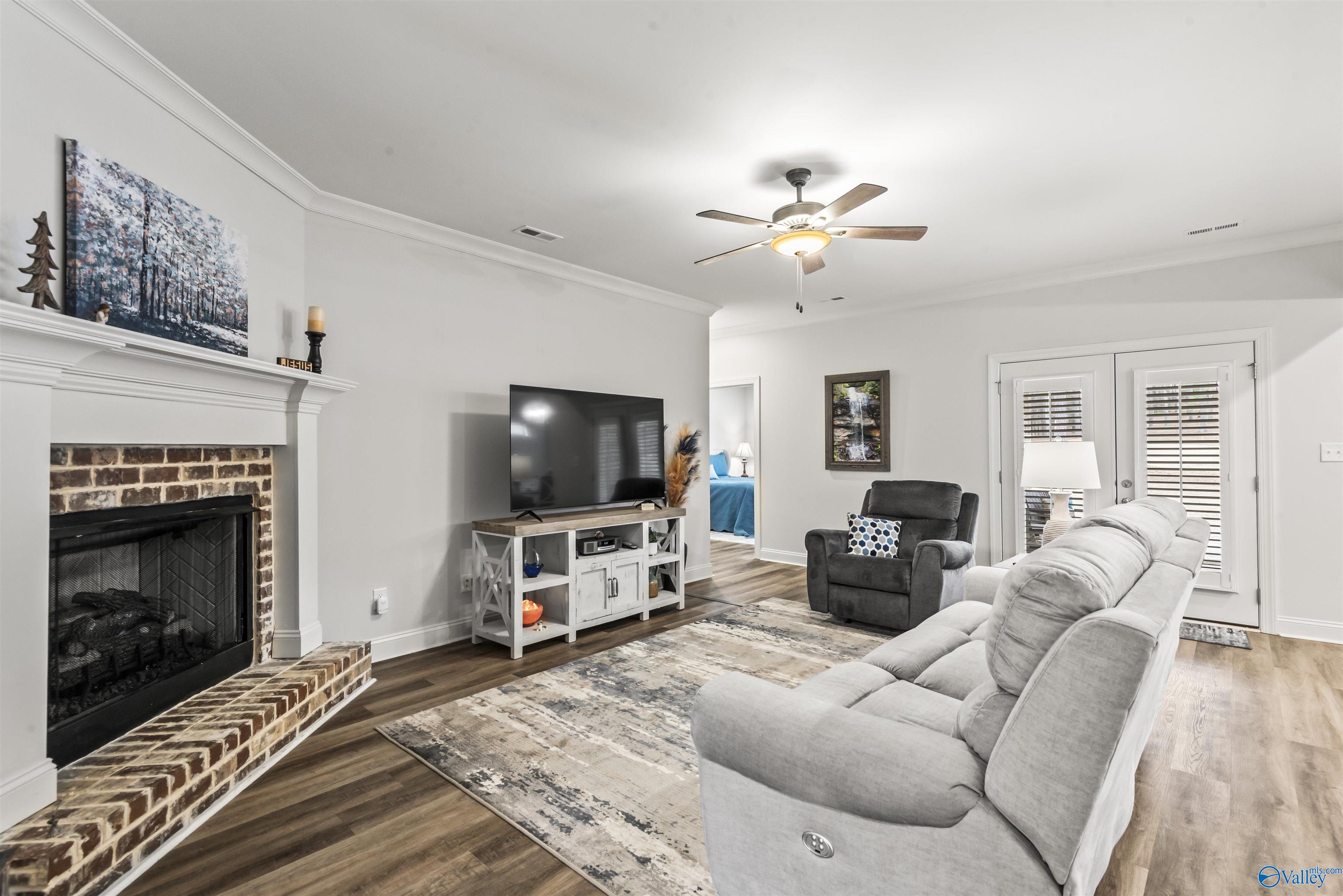 2393 Cherokee Ridge Drive