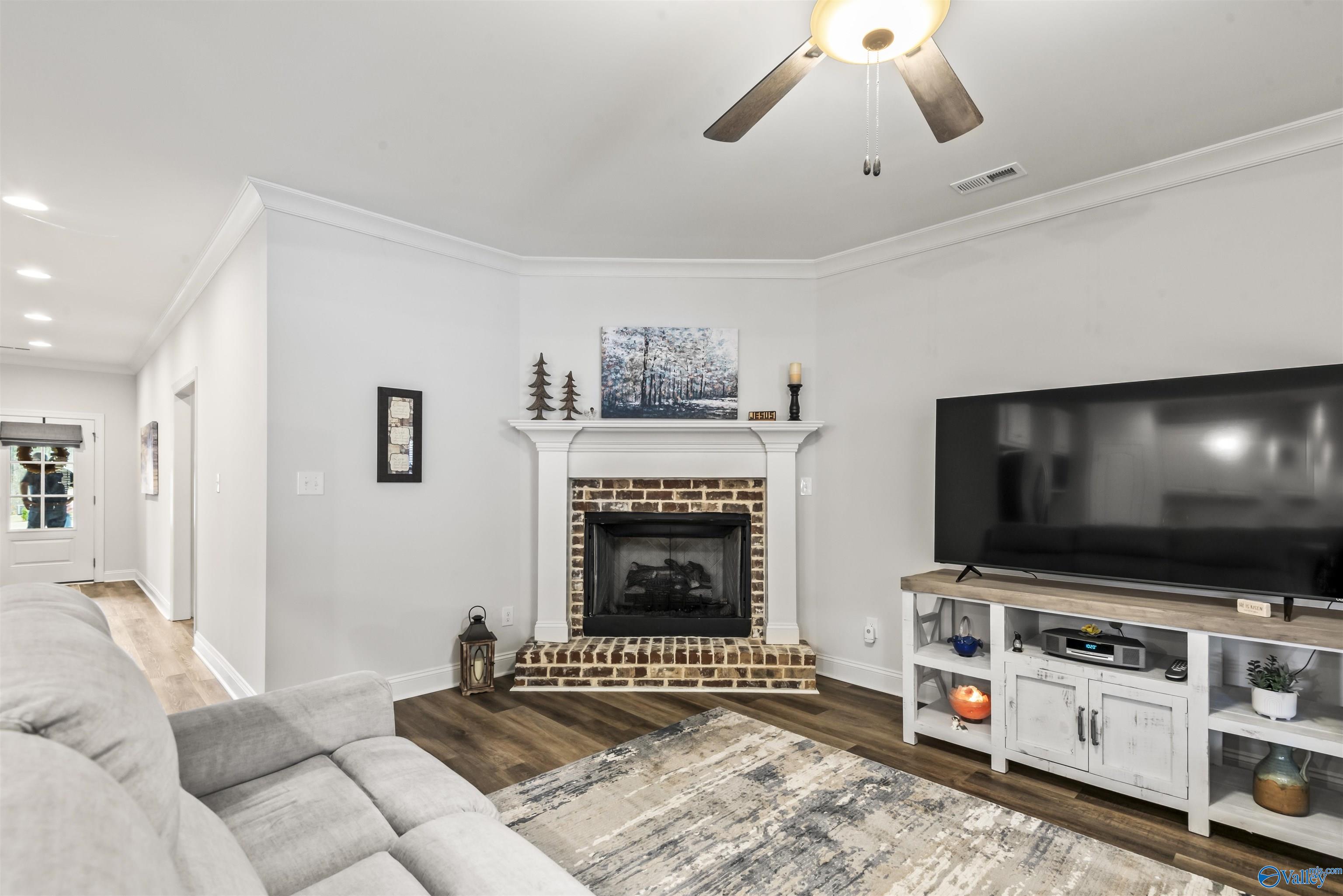 2393 Cherokee Ridge Drive