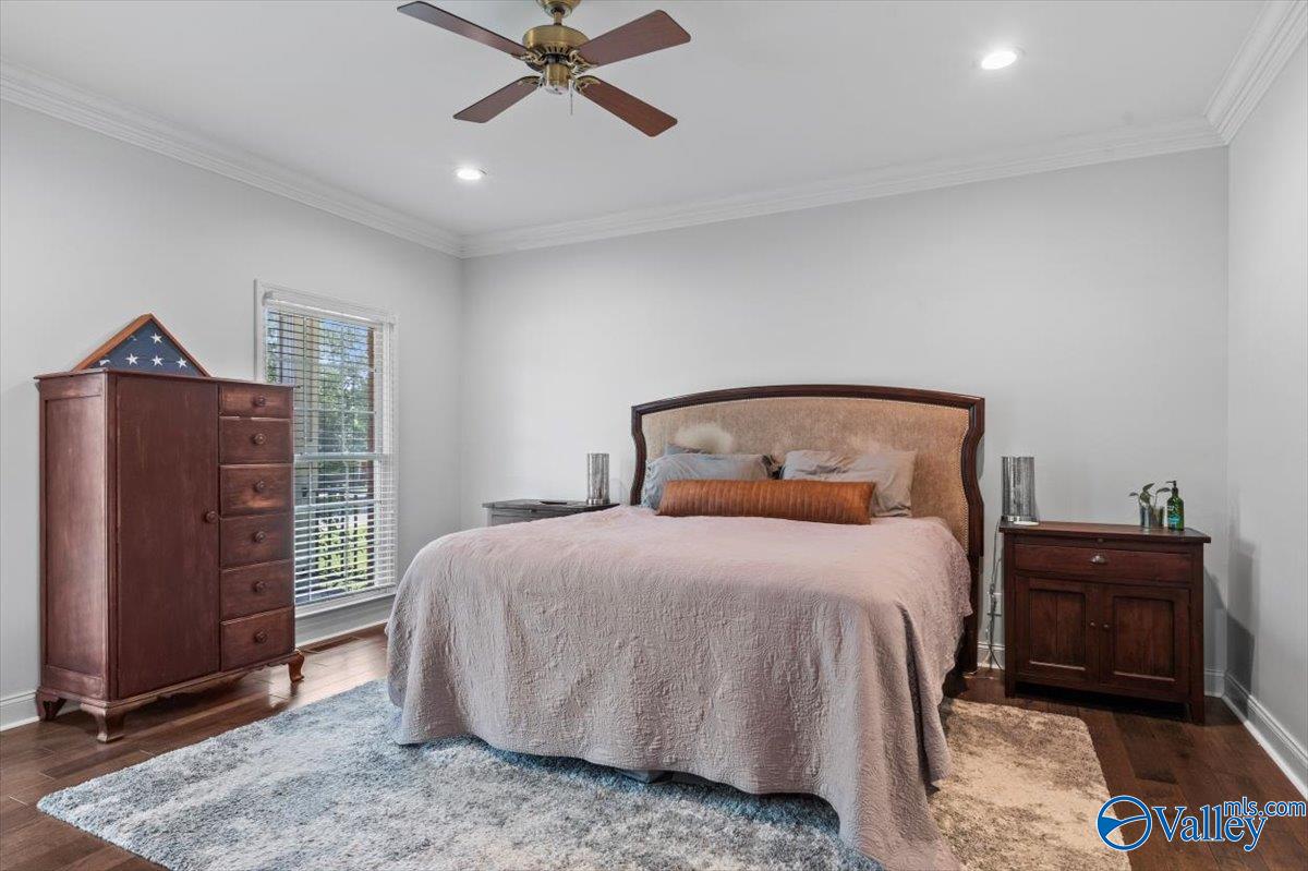 1958 Autumn Creek Drive NE