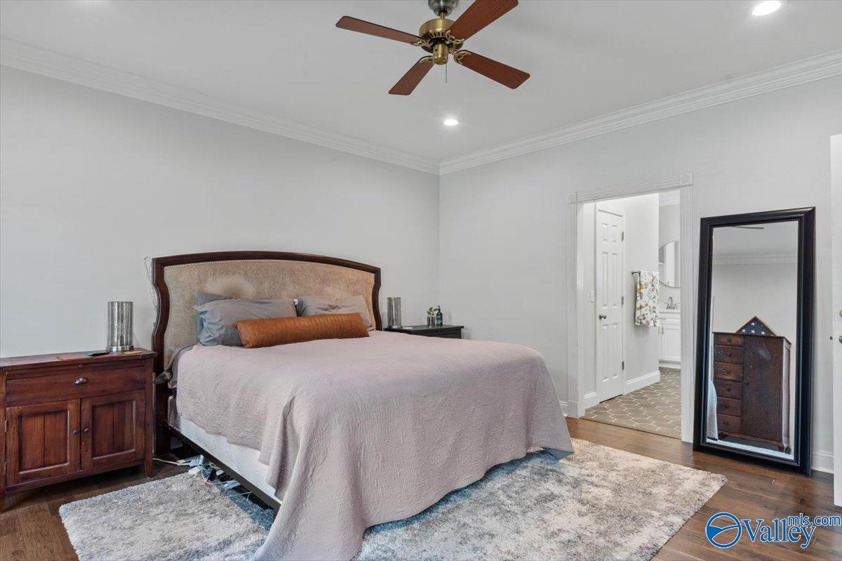 1958 Autumn Creek Drive NE