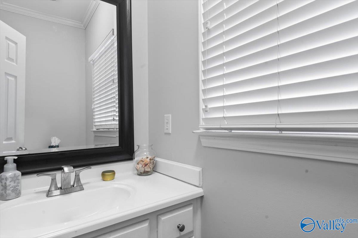 1958 Autumn Creek Drive NE