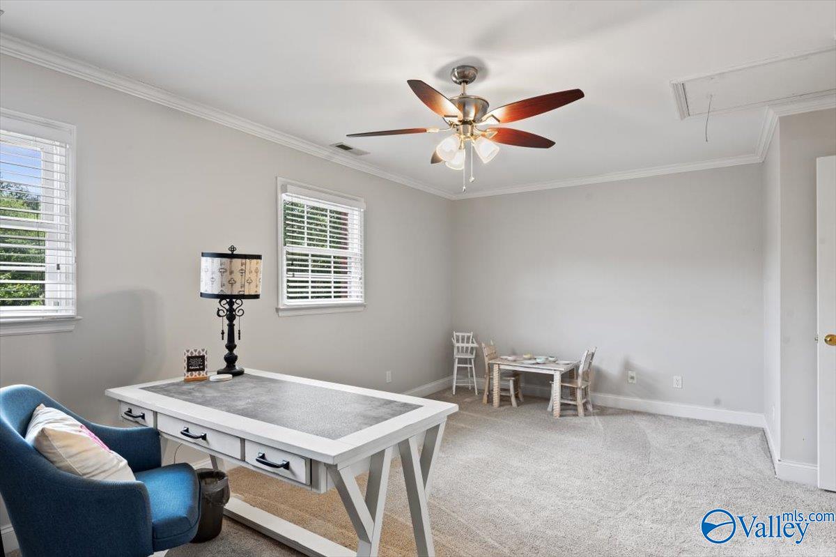 1958 Autumn Creek Drive NE