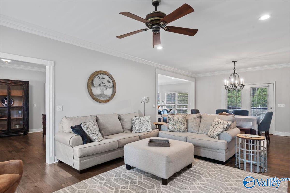 1958 Autumn Creek Drive NE