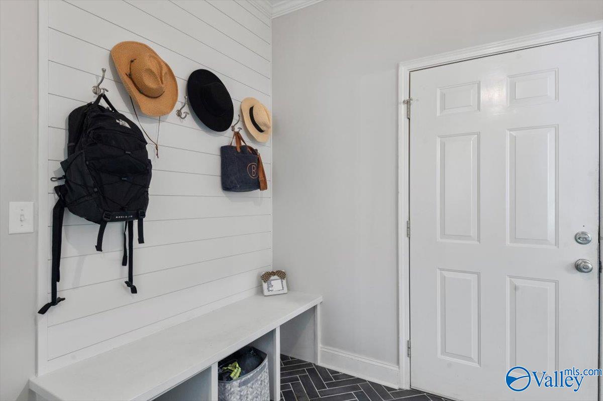 1958 Autumn Creek Drive NE