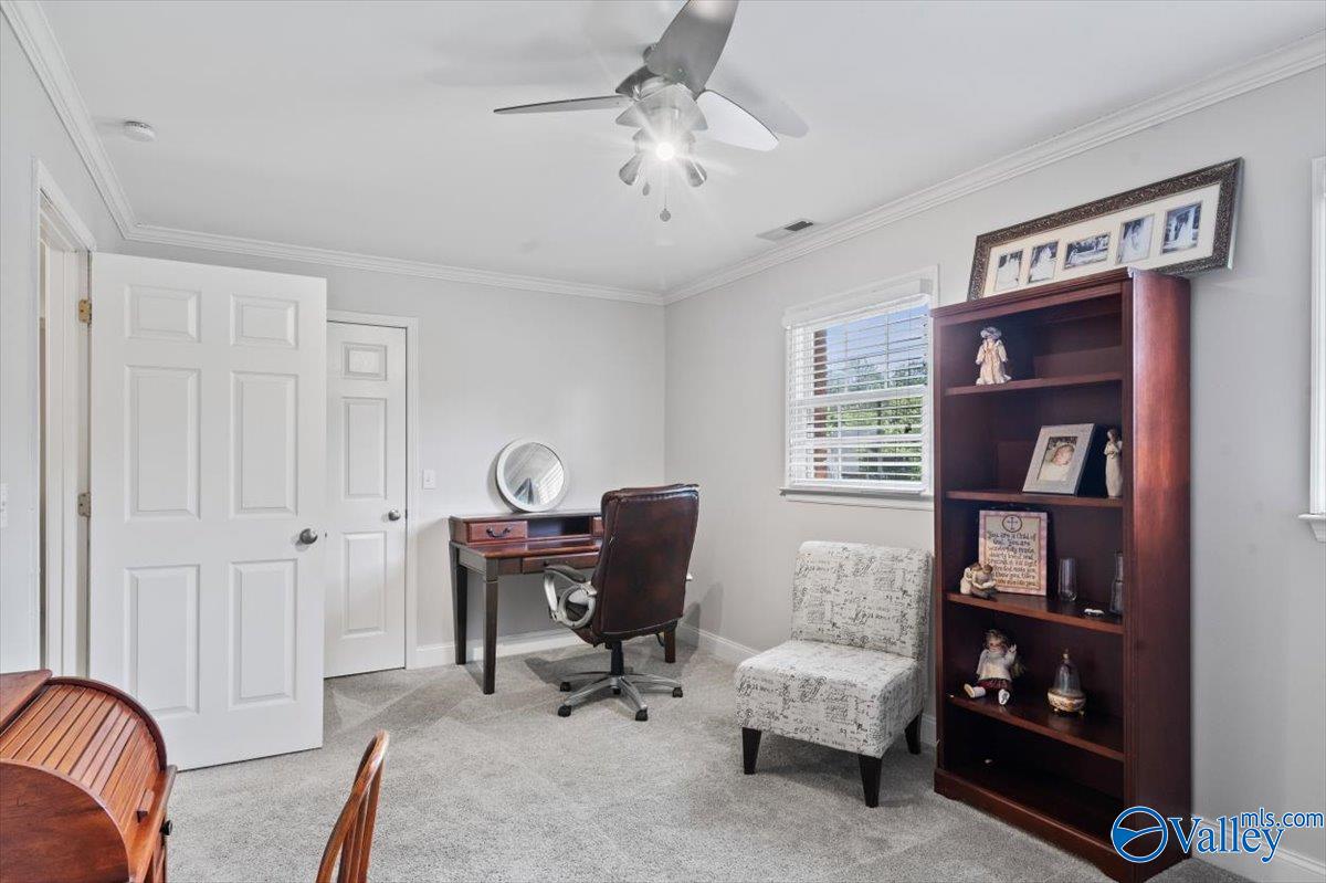 1958 Autumn Creek Drive NE