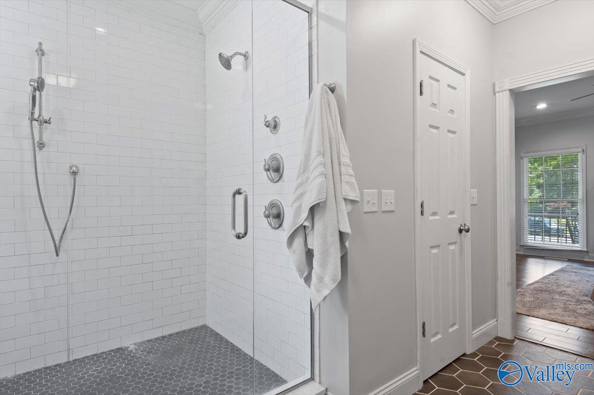 1958 Autumn Creek Drive NE