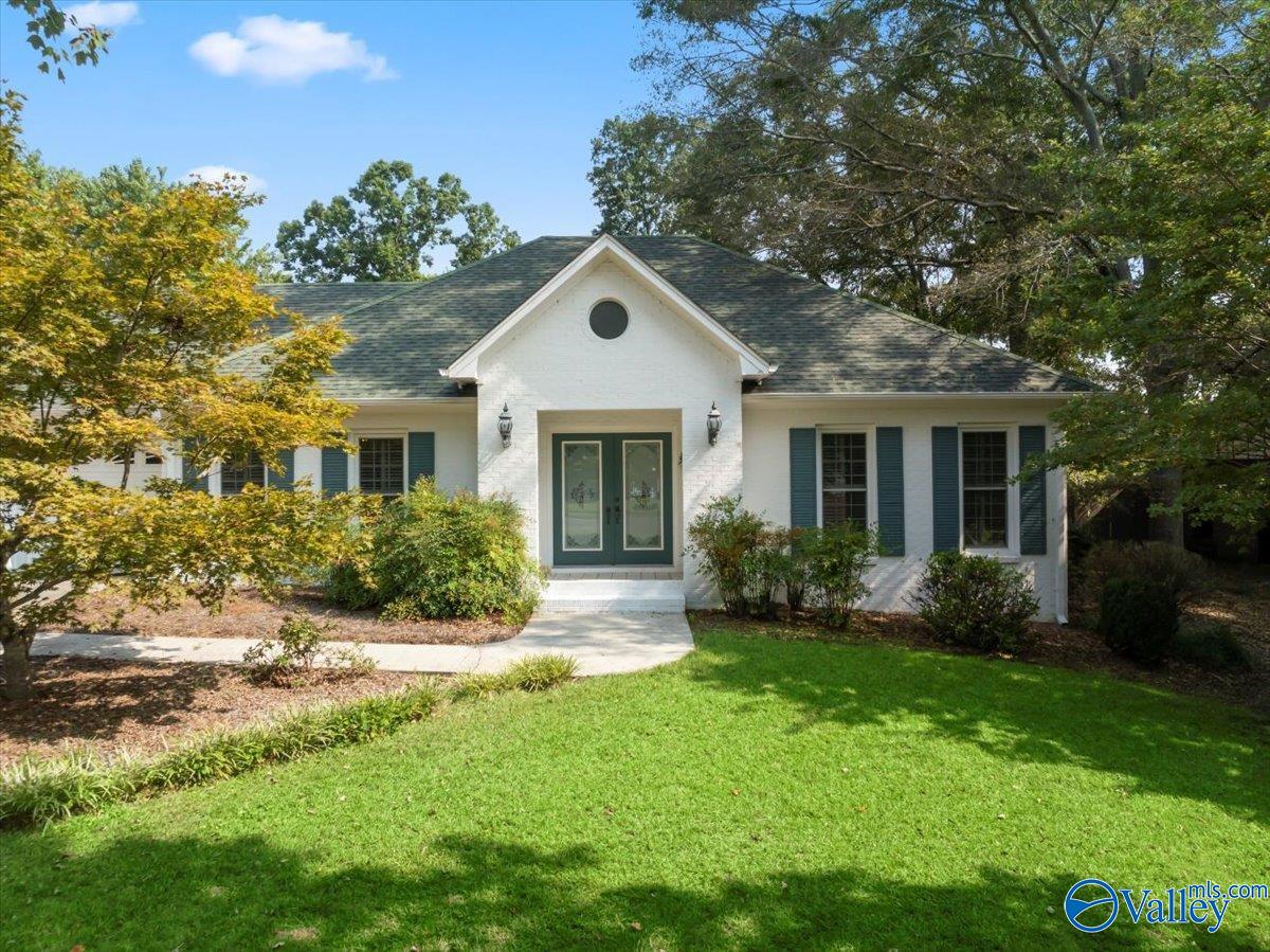 1559 Lakeview Drive NW