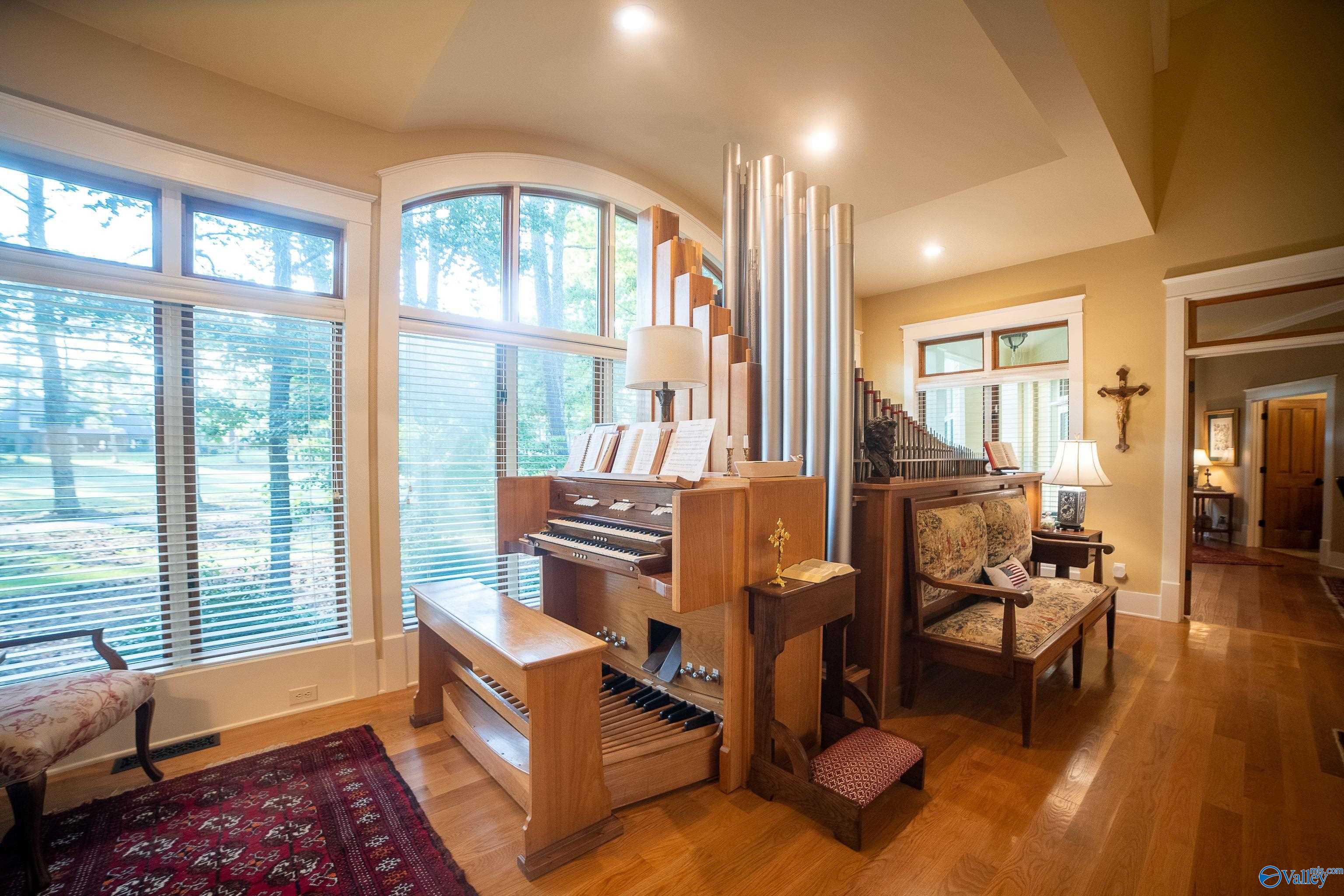 750 Cherokee Ridge Drive