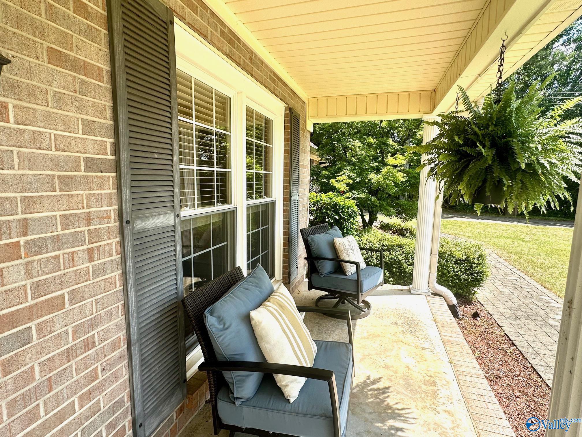 4604 Tomahawk Trail SE