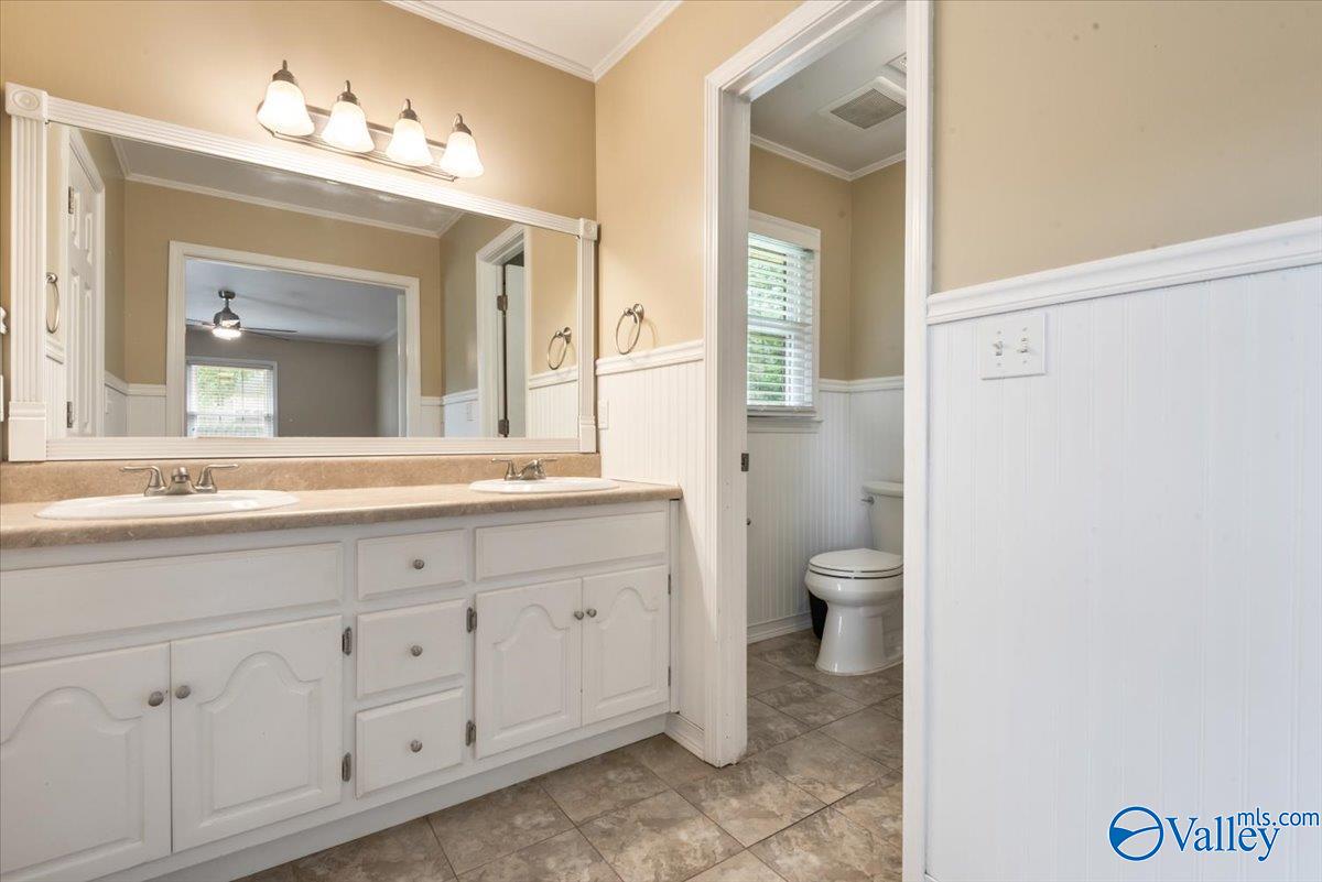 4604 Tomahawk Trail SE