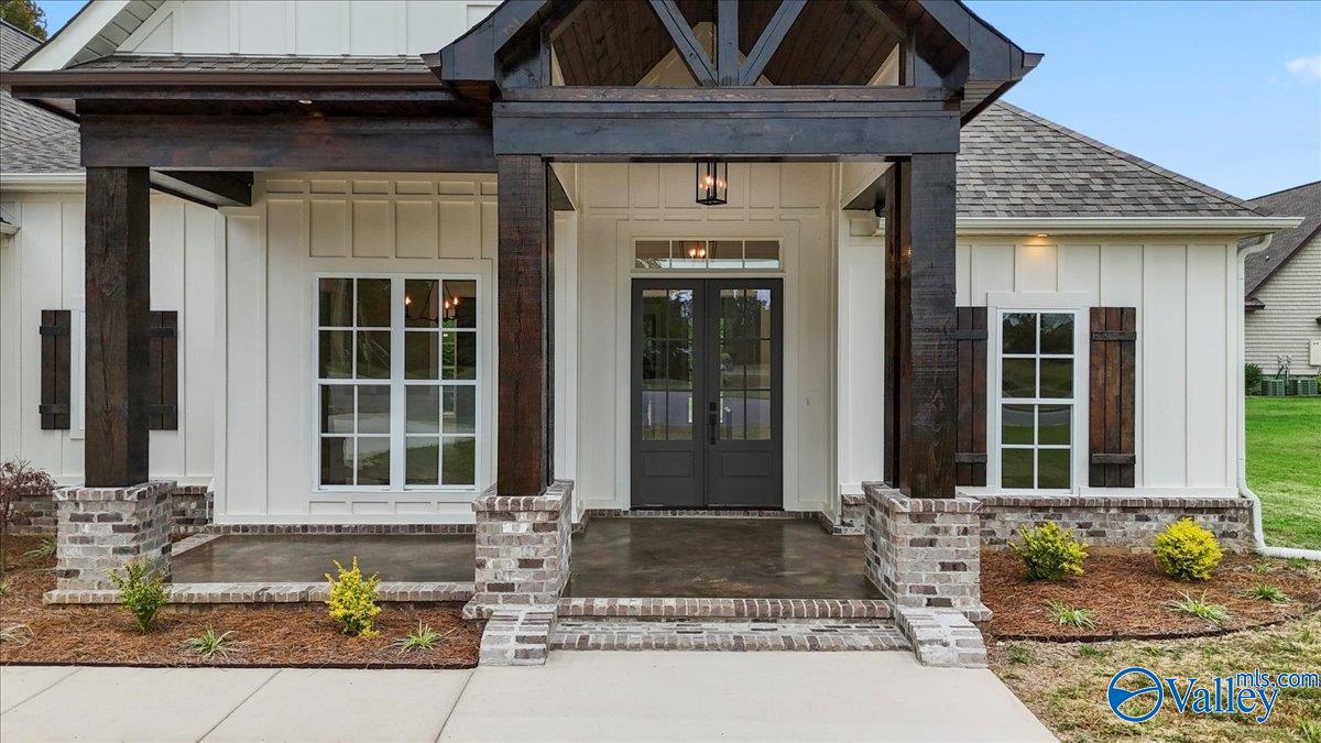 21 Bethel Crest Circle