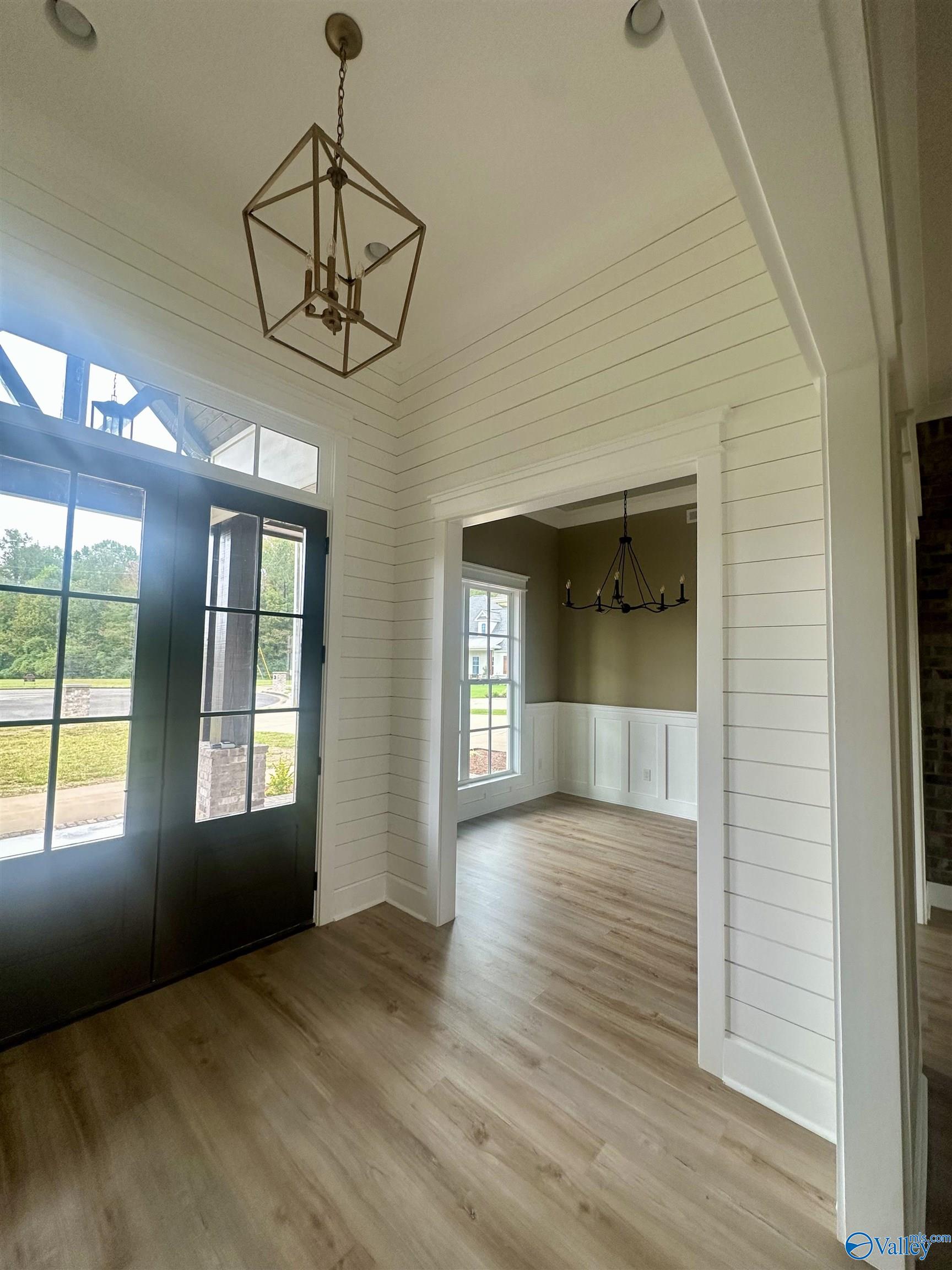 21 Bethel Crest Circle