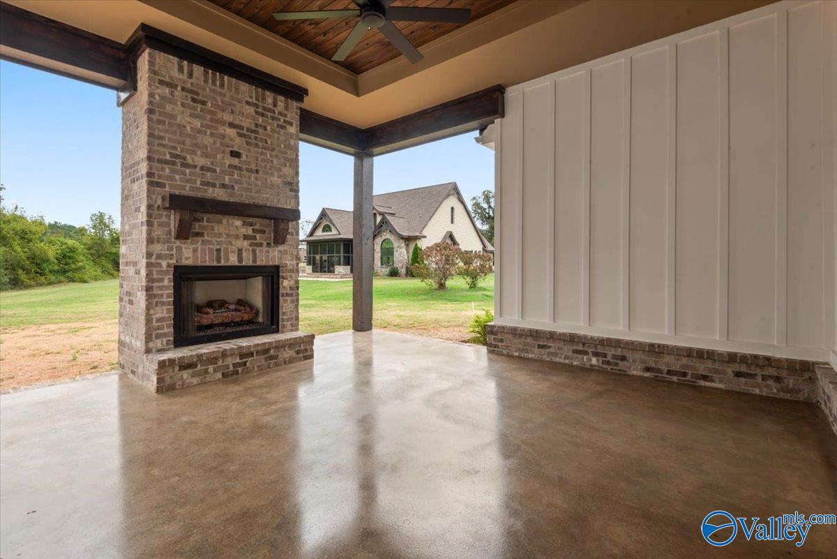 21 Bethel Crest Circle