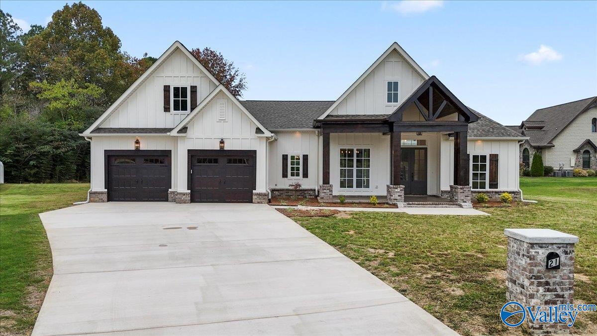 21 Bethel Crest Circle