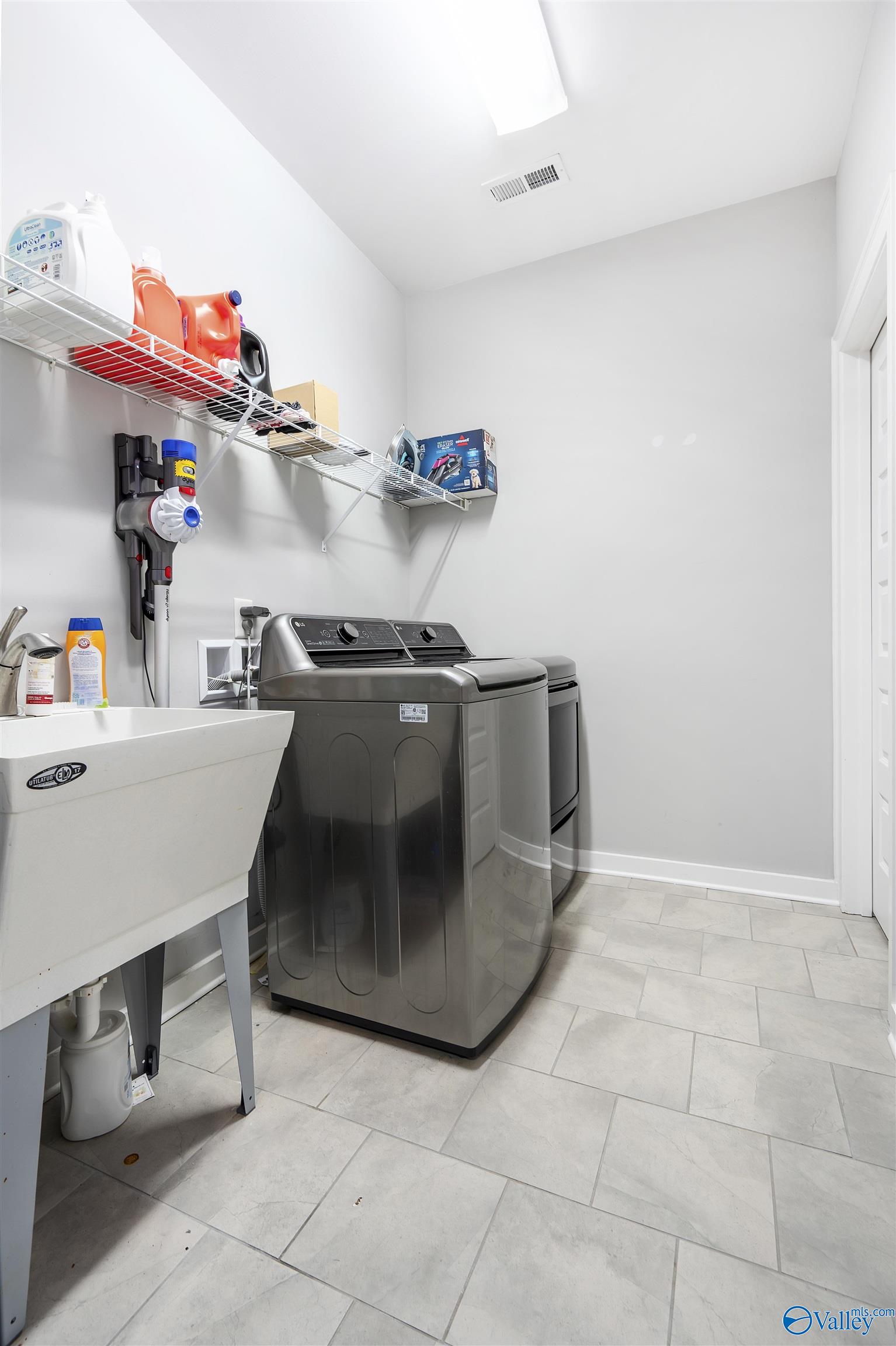 121 Walking Trail Way