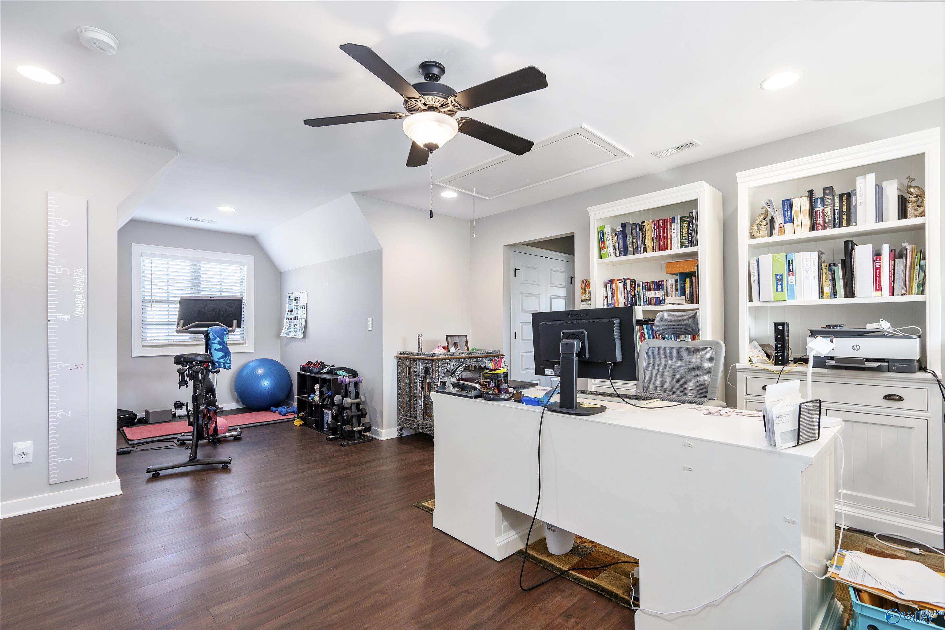 121 Walking Trail Way