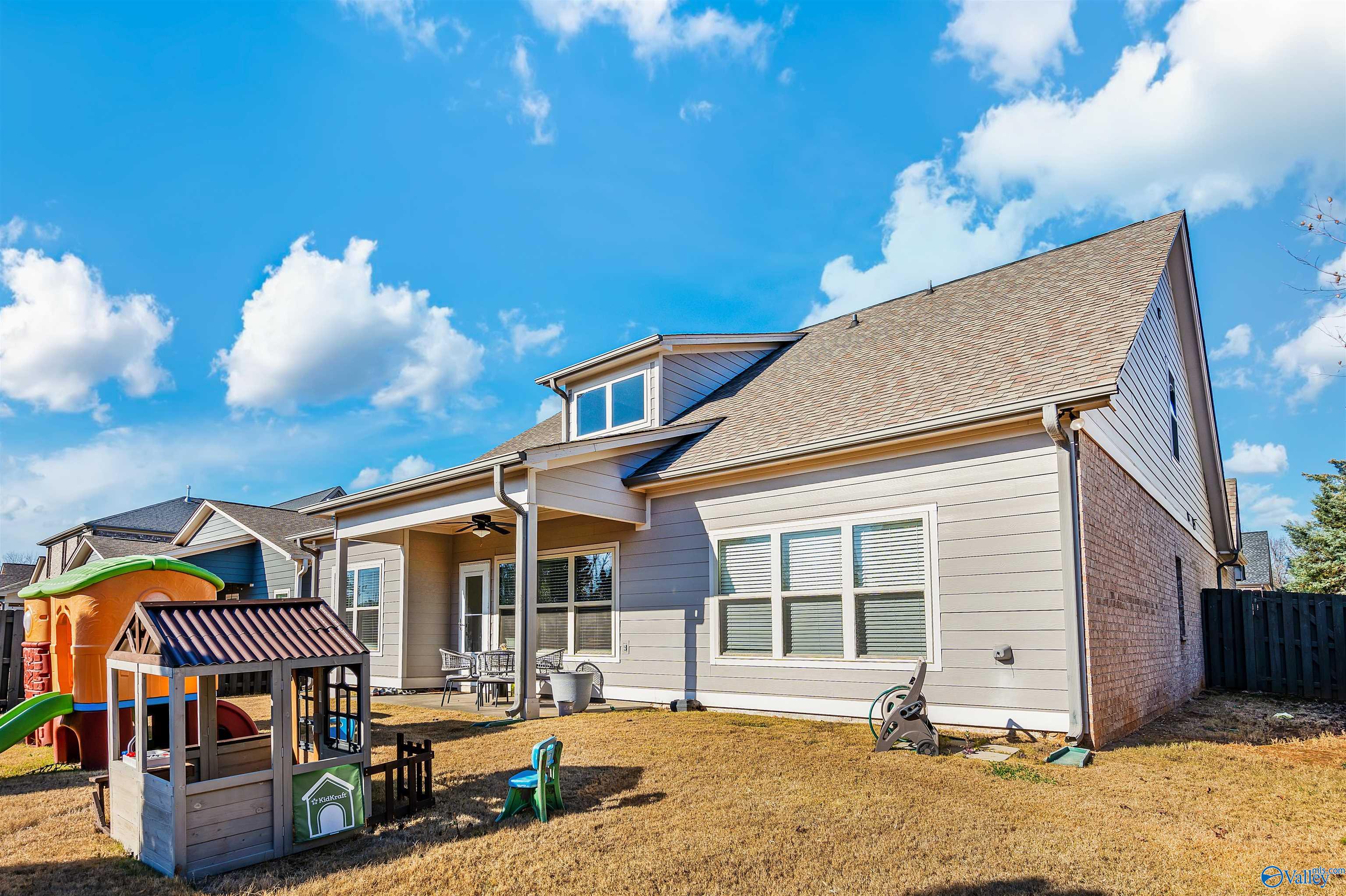 121 Walking Trail Way