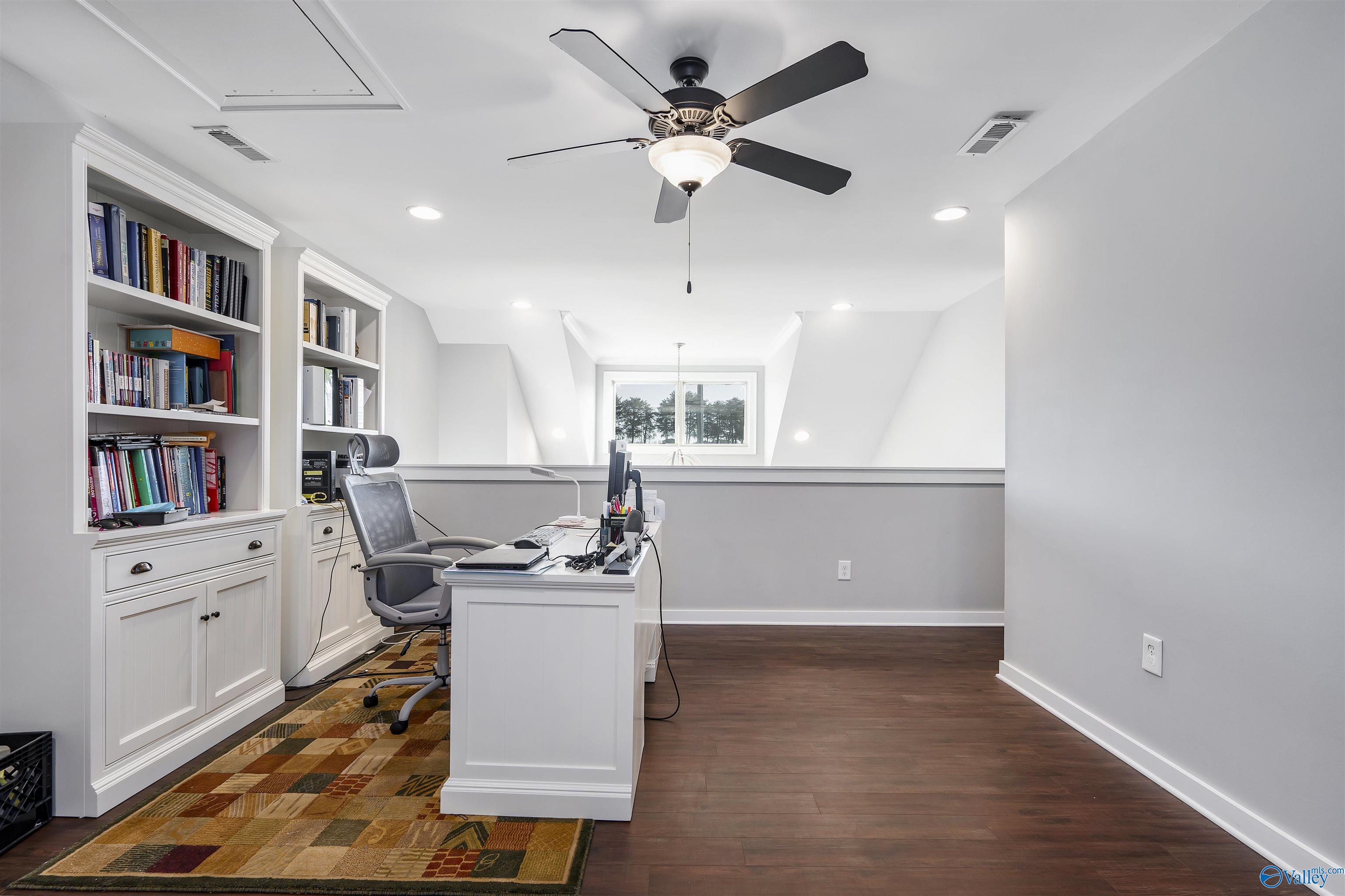 121 Walking Trail Way